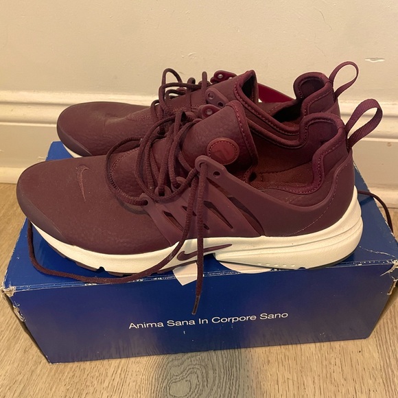 Prestos Nike women’s size 9 burgundy - Picture 1 of 3
